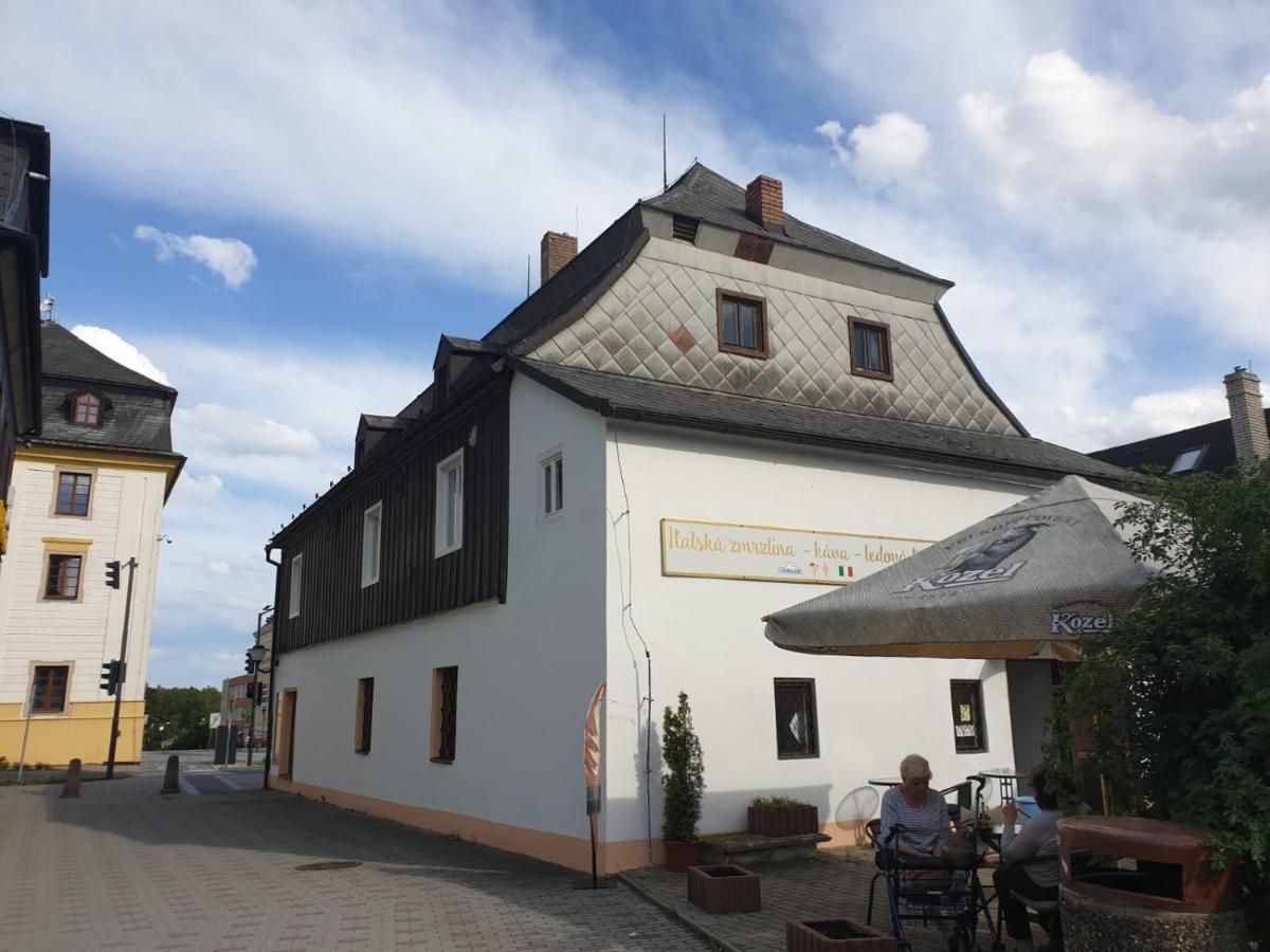 Penzion Sklar Nový Bor 外观 照片